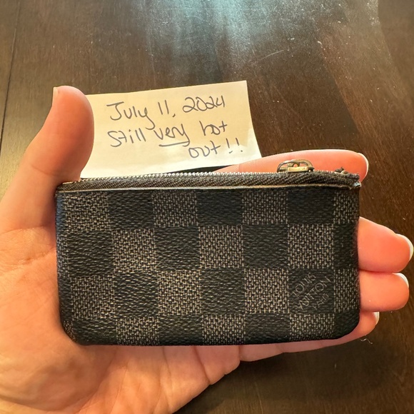 Louis Vuitton Daimer Key Pouch- Black - Picture 1 of 5